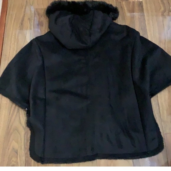 Ralph Lauren Suede & Soft Faux Fur Pancho Sz. M - Picture 2 of 5